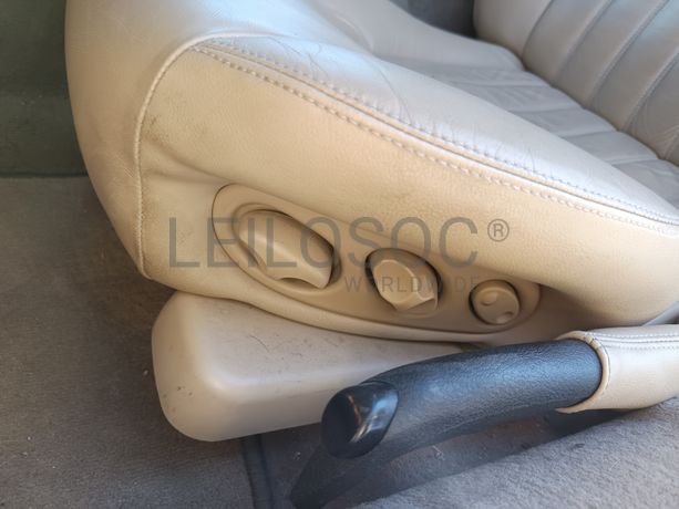 Jaguar XK8 · Ano 2001