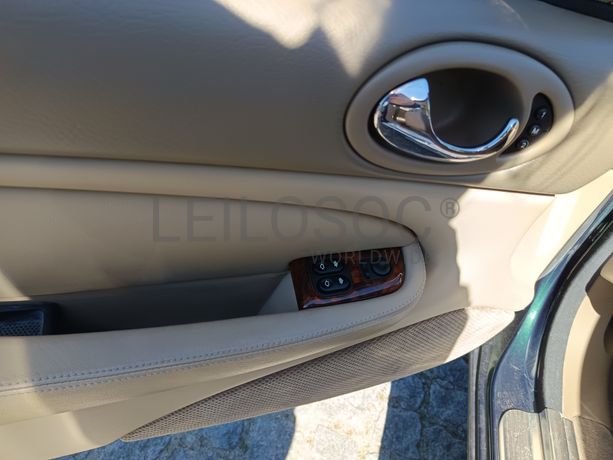 Jaguar XK8 · Ano 2001