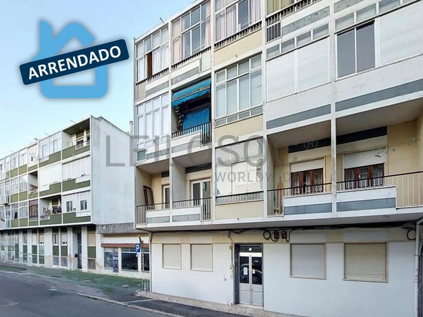 Fotografia de imóvel: Apartamento T2 · Algueirão-Mem Martins, Sintra