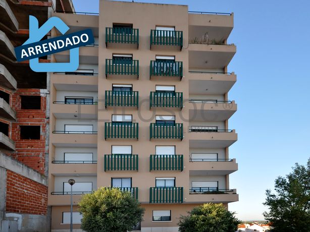 Fotografia de imóvel: Apartamento T2 · Alenquer, Lisboa