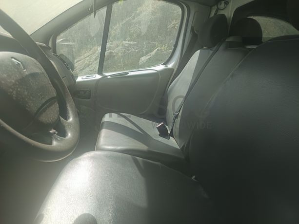Renault Trafic · Ano 2004