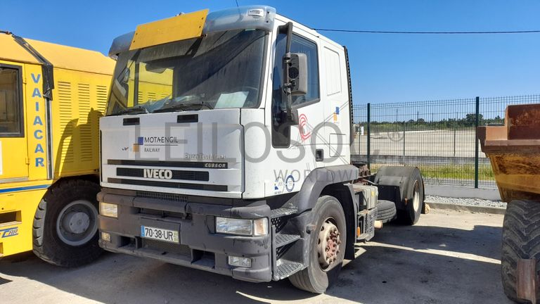 Camião Tractor IVECO