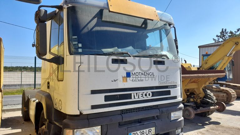 Camião Tractor IVECO