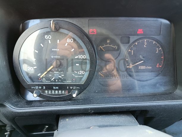 Isuzu NQR 70 PL · Ano 1999