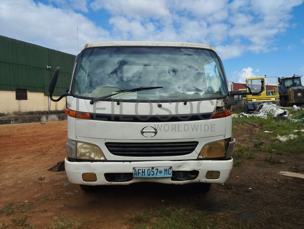 Hino Dutro 3,30m - 2000