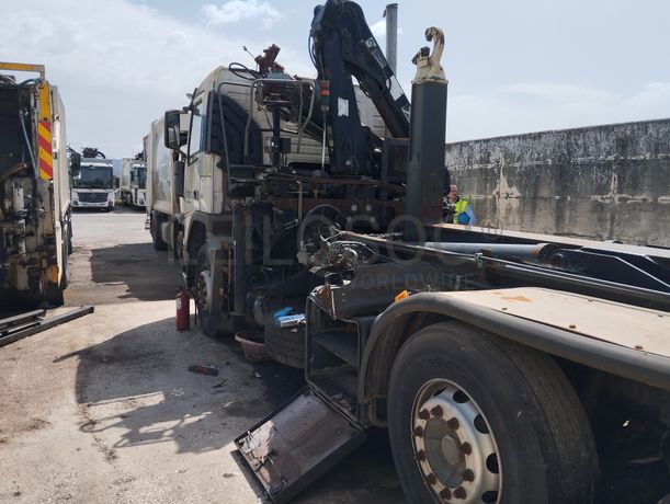Volvo FM9-56 (6X2) Liehi Pusher