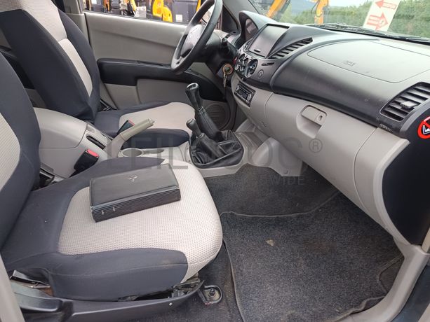 Mitsubishi L200 · Ano 2008