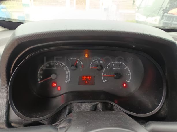 Opel Combo · Ano 2016