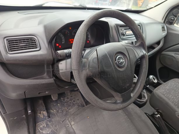 Opel Combo · Ano 2016