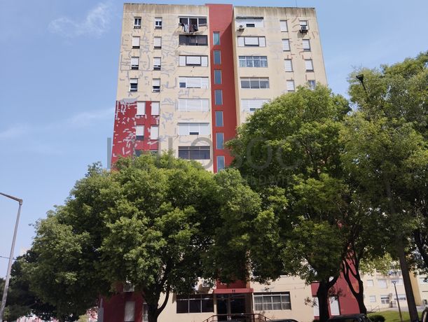 Apartamento T4 · Corroios, Setúbal