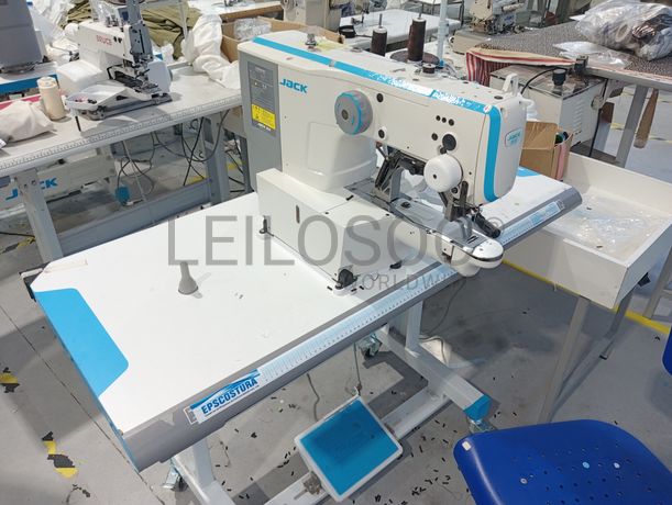 Fotografia de equipamento: Equipamentos para a Indústria Têxtil