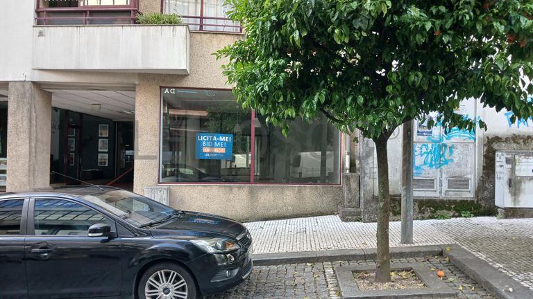 Fotografia de imóvel: Loja · Vila Nova de Famalicão 