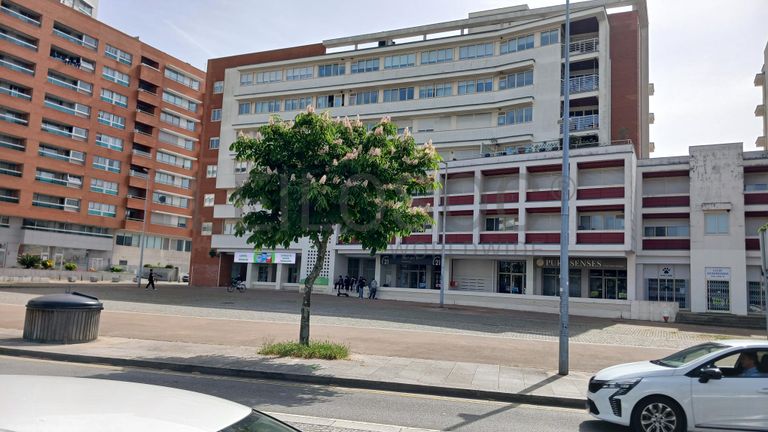 Fotografia de imóvel: Apartamento T2 + Lugar de Garagem e Arrumos