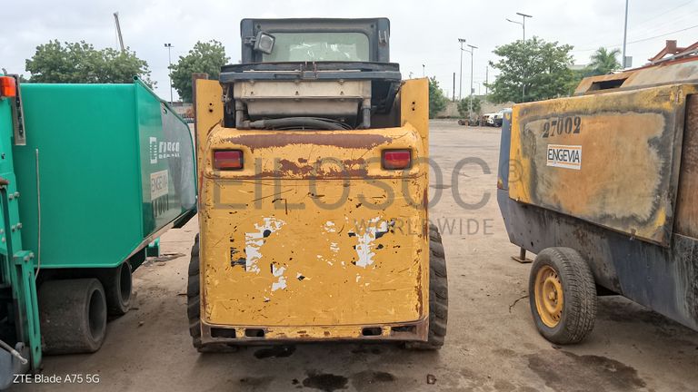 Mini-Pá Carregadora Tipo Bobcat 2,5 T CATERPILLAR 226B3