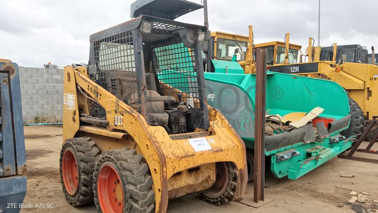 Mini-Pá Carregadora Tipo Bobcat 2,5 T CATERPILLAR 226B3