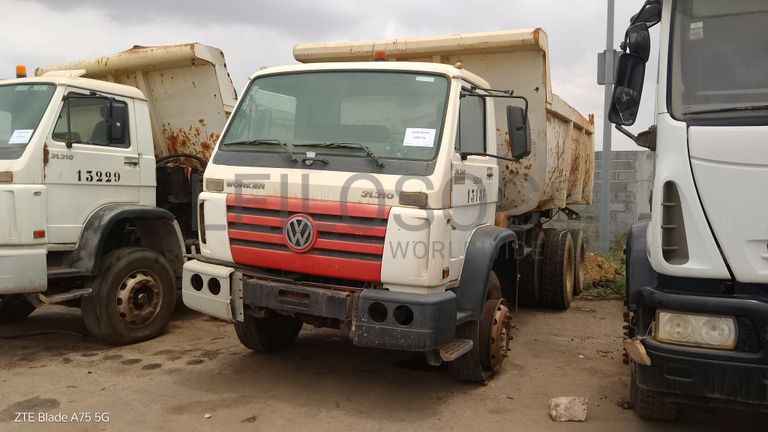 Camião Basculante 13 M6 VOLKSWAGEN VW 31-310
