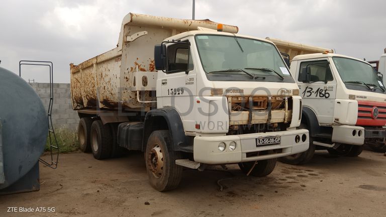 Camião Basculante 13 M9 VOLKSWAGEN VW 31-310