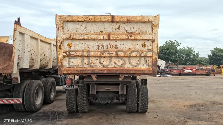 Camião Basculante 13 M14 VOLKSWAGEN VW 31-310