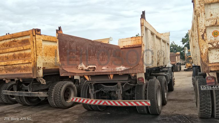 Camião Basculante 13 M17 VOLKSWAGEN VW 31-310