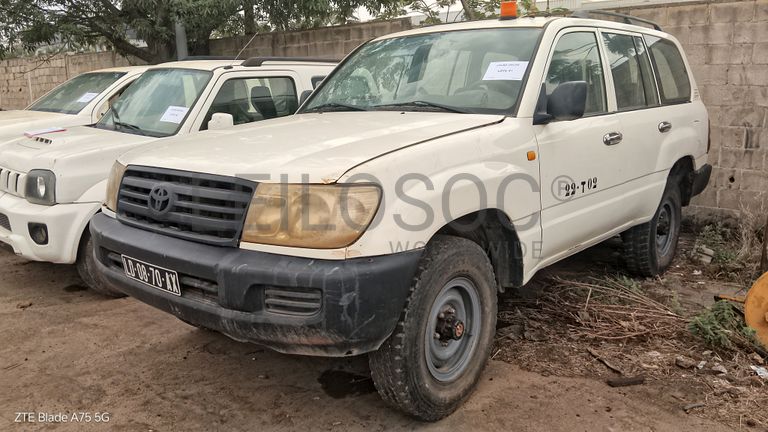 Veículo ligeiro de passageiros TOYOTA LAND CRUISER