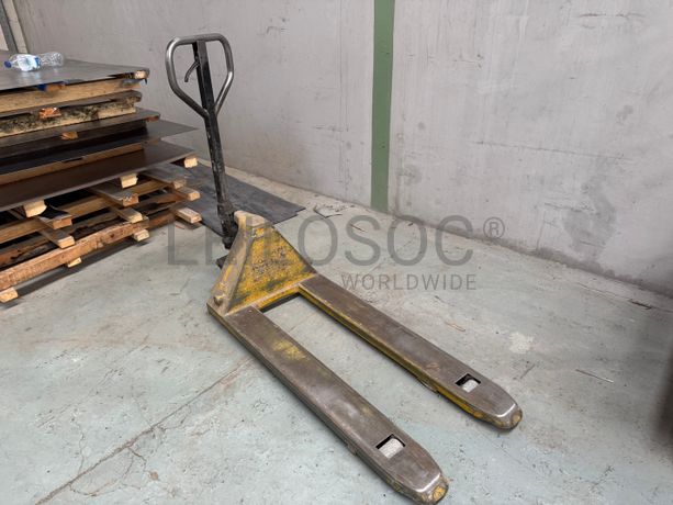 Fotografia de equipamento: Carros Porta Paletes