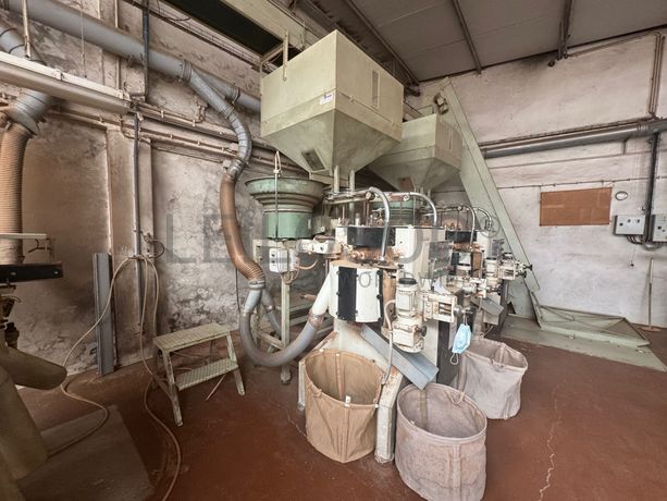 Fotografia de equipamento: Equipamentos Industriais, Ferramentaria, de Escritório e Mobiliário