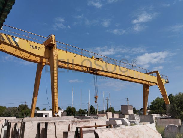 Fotografia de equipamento: Pórtico rolante