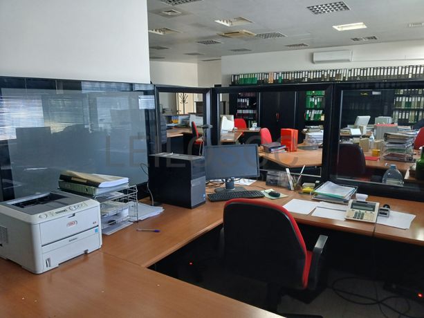 Fotografia de equipamento: Equipamento de Escritório 