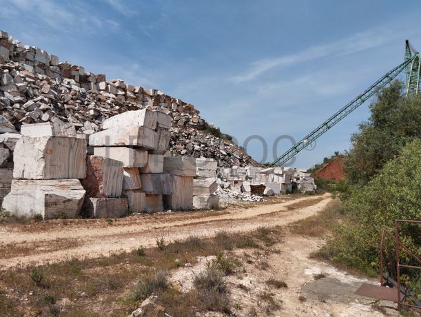 Fotografia de mobiliário: Blocos de Mármore 