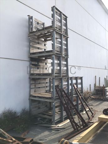 Fotografia de equipamento: Paletes/ Caixotes