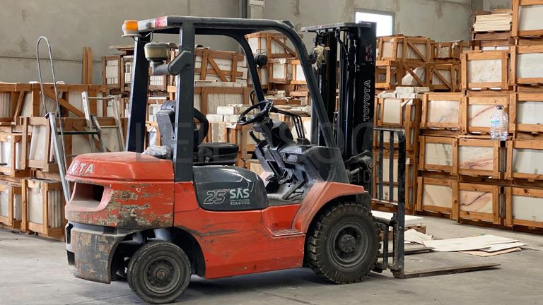 Fotografia de equipamento: Empilhador