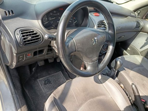 Peugeot 206 SW · Ano 2004