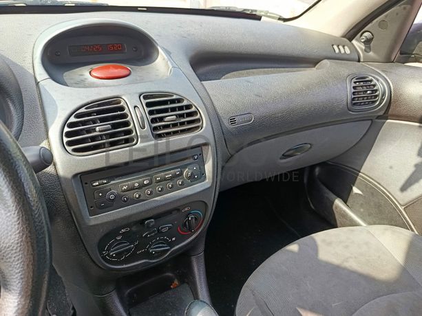 Peugeot 206 SW · Ano 2004