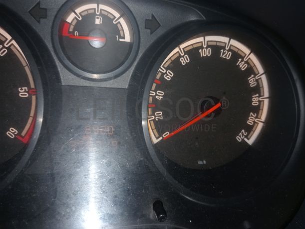 Opel Corsa CDTI · Ano 2008