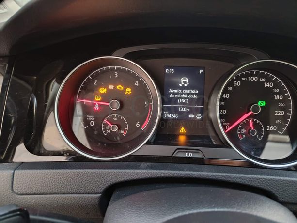 Volkswagen Golf · Ano 2013