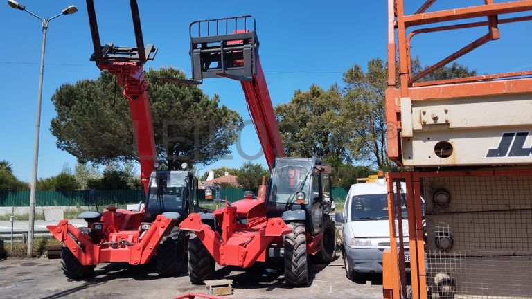 Multifunções telescópico Manitou 1335