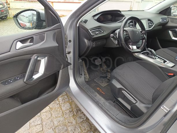 Peugeot 308 · Ano 2020