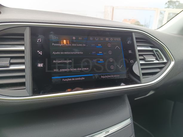 Peugeot 308 · Ano 2020