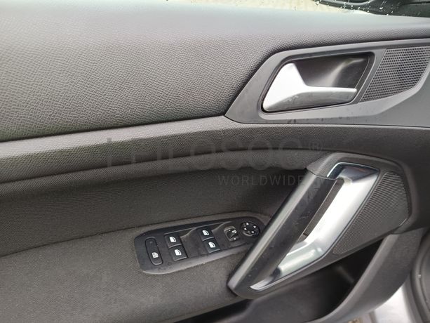 Peugeot 308 · Ano 2020