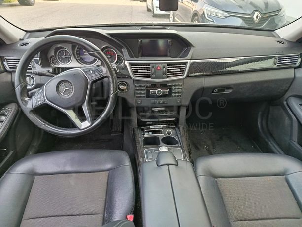 Mercedes-Benz E 200 CDI · Ano 2012