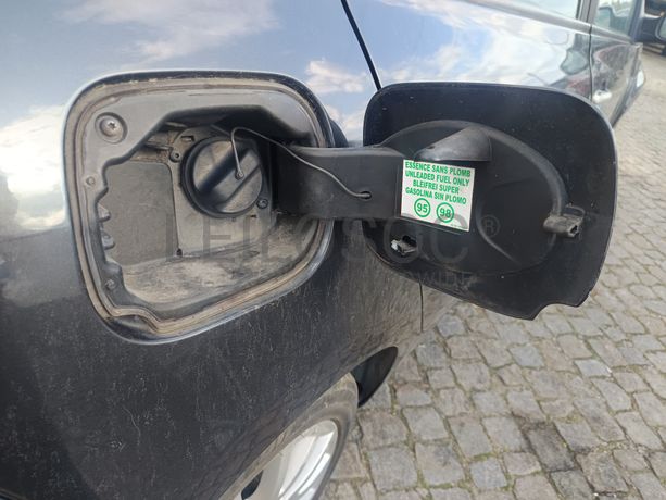 Renault Clio · Ano 2008