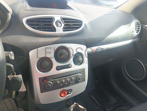 Renault Clio · Ano 2008