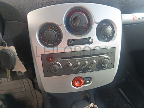 Renault Clio · Ano 2008