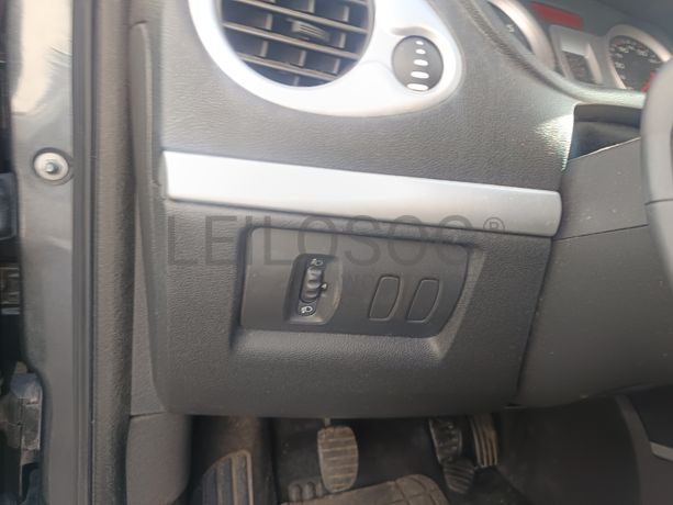 Renault Clio · Ano 2008