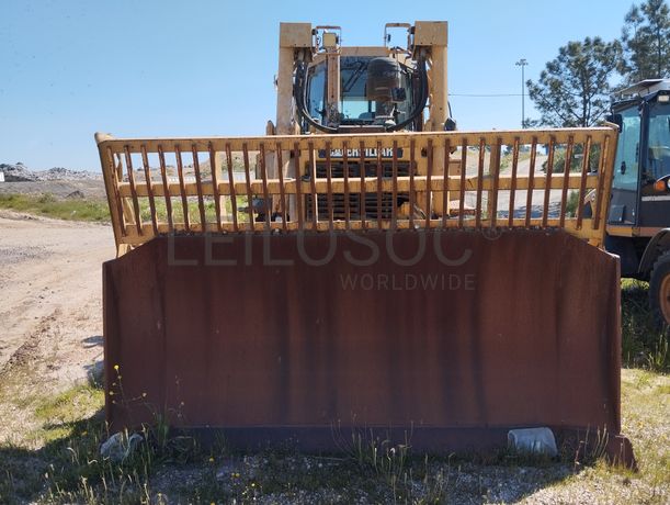Trator de Rastos