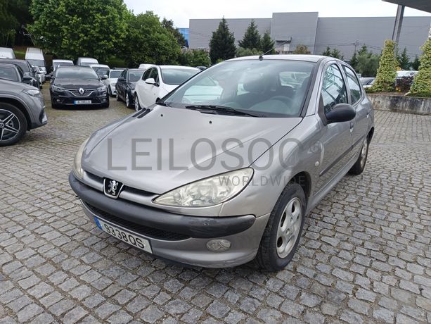 Peugeot 206 · Ano 2000