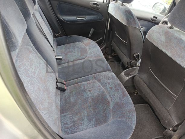 Peugeot 206 · Ano 2000