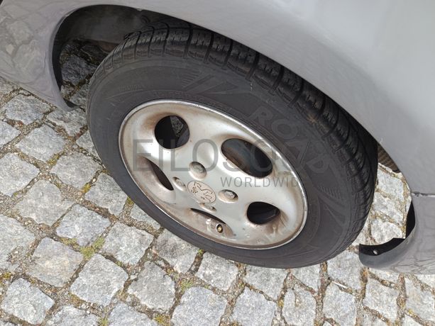 Peugeot 206 · Ano 2000