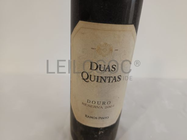 Garrafa de vinho tinto Duas Quintas Douro Reserva 2001
