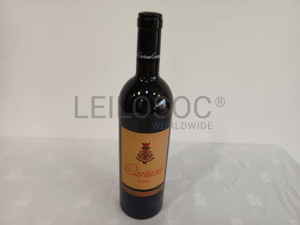 Garrafa de vinho tinto Cartuxa Reserva 2011